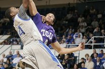 开云注册-NBA裁判报告：本轮争议判罚深度解析，联盟如何回应？，nba裁判新规